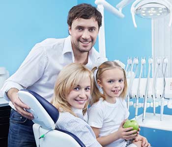 Families with a child in the dental office